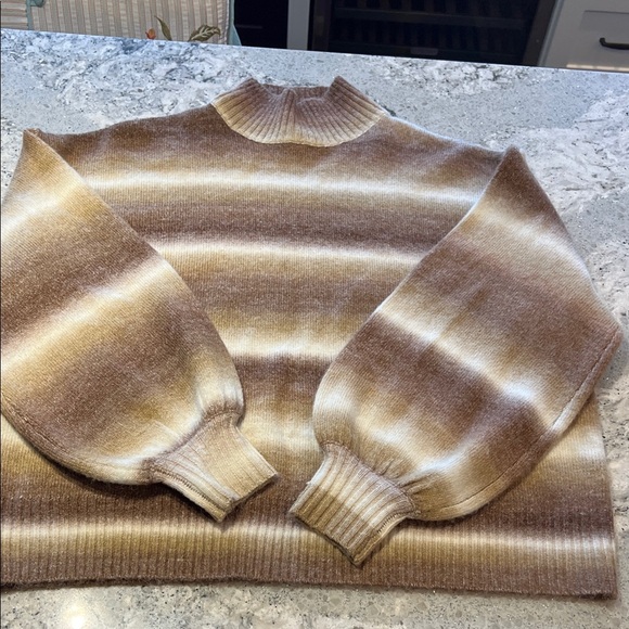 Rhythm. Tan and Brown Sweater Cowl & Turtlenecks Size M - Picture 4 of 6